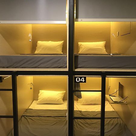 Innbox Capsule Hotel 젬벨 외부 사진