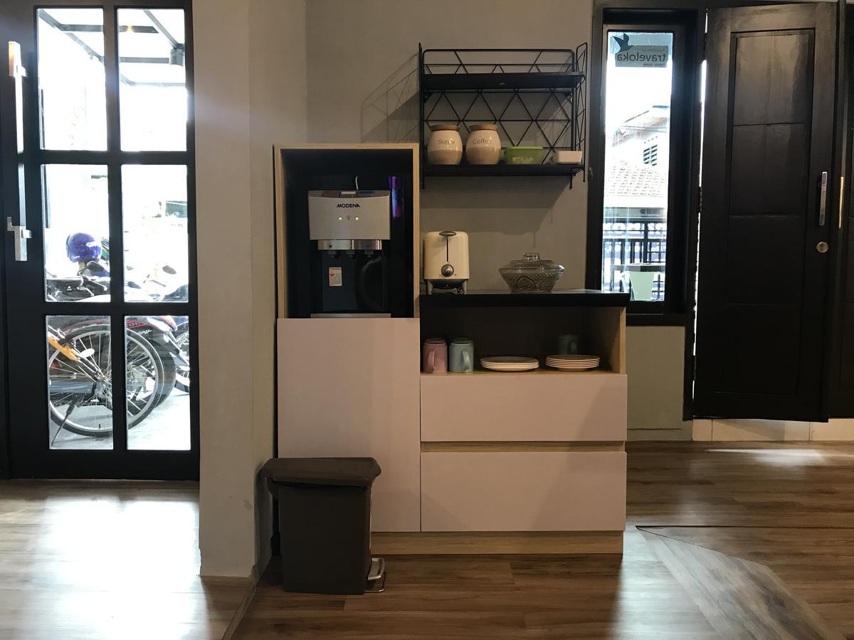 Innbox Capsule Hotel 젬벨 외부 사진